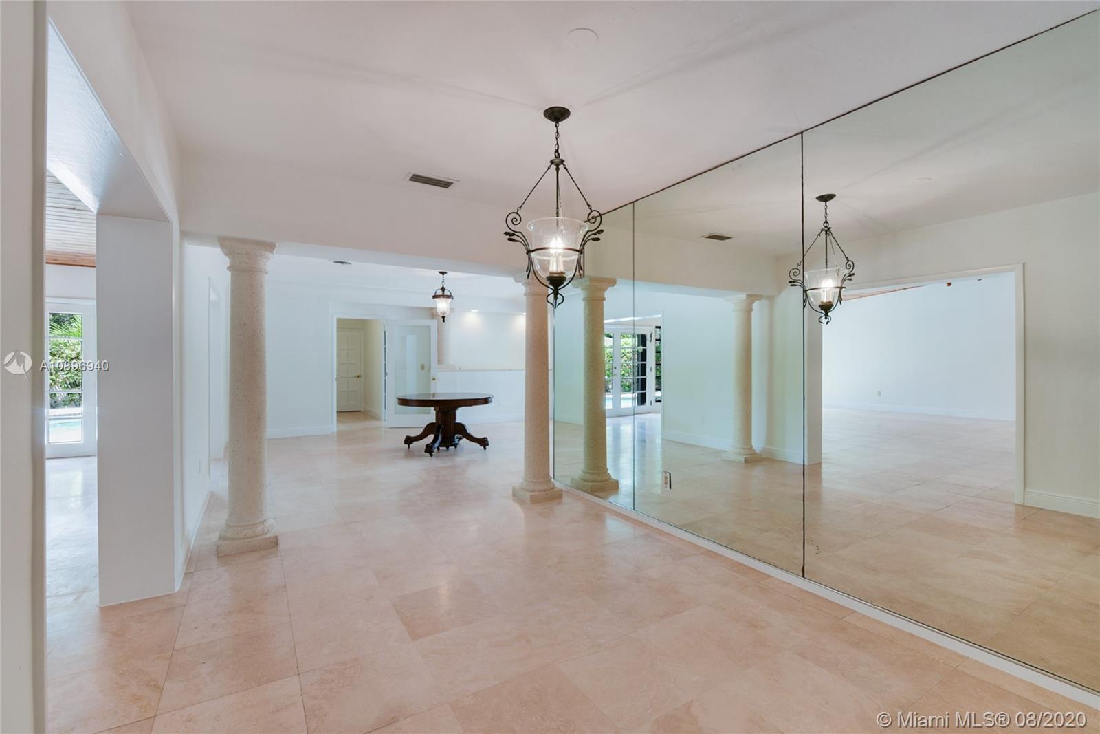 Coral Gables, FL 33146,4800 Riviera Dr