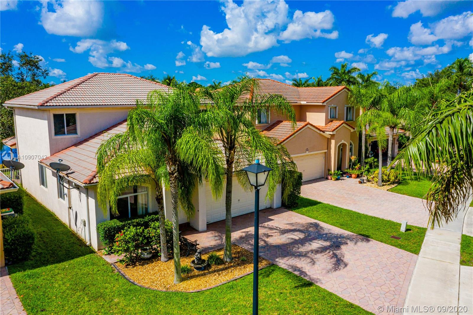 Coconut Creek, FL 33073,3718 Pebblebrook Mnr