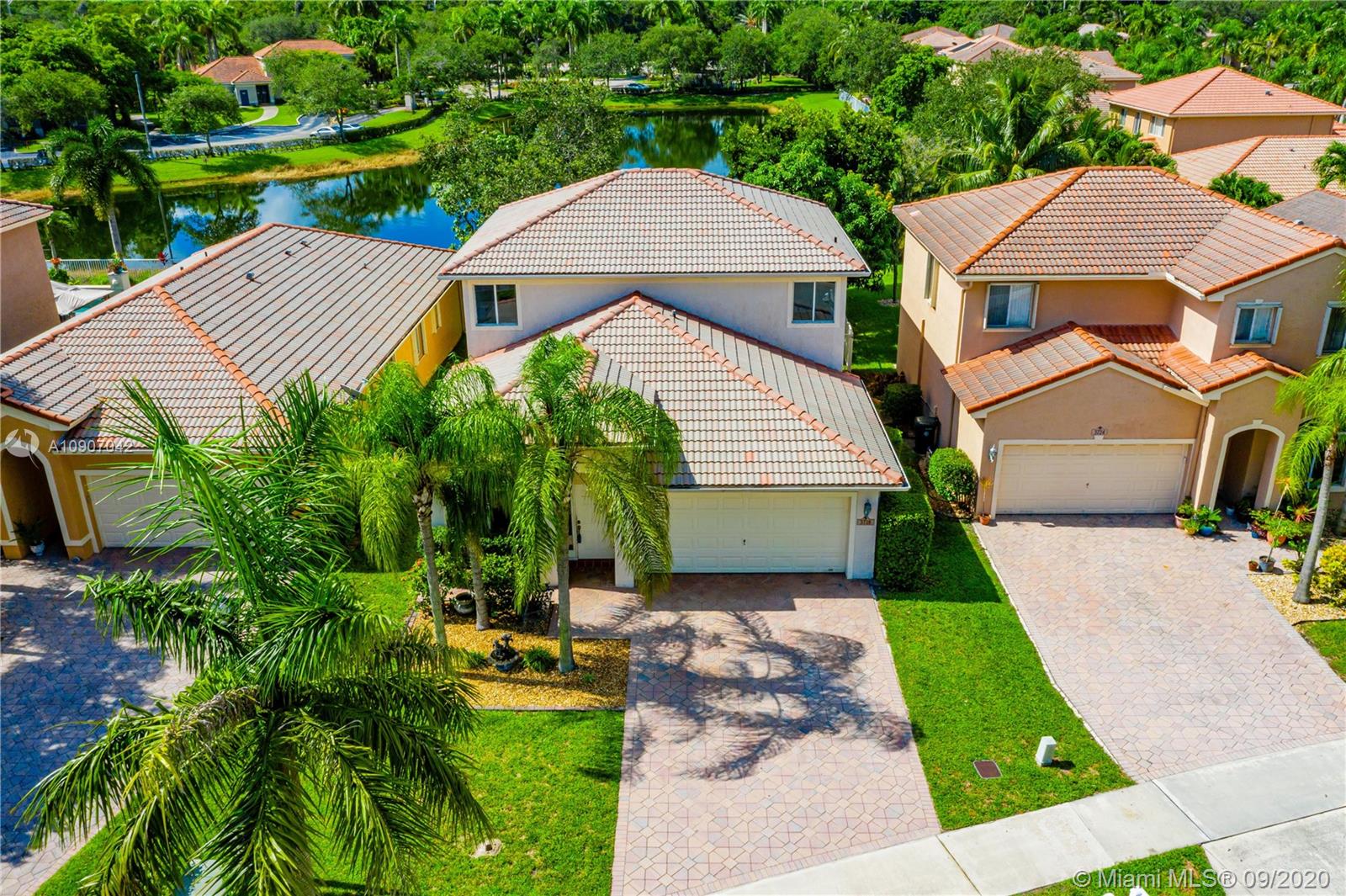 Coconut Creek, FL 33073,3718 Pebblebrook Mnr