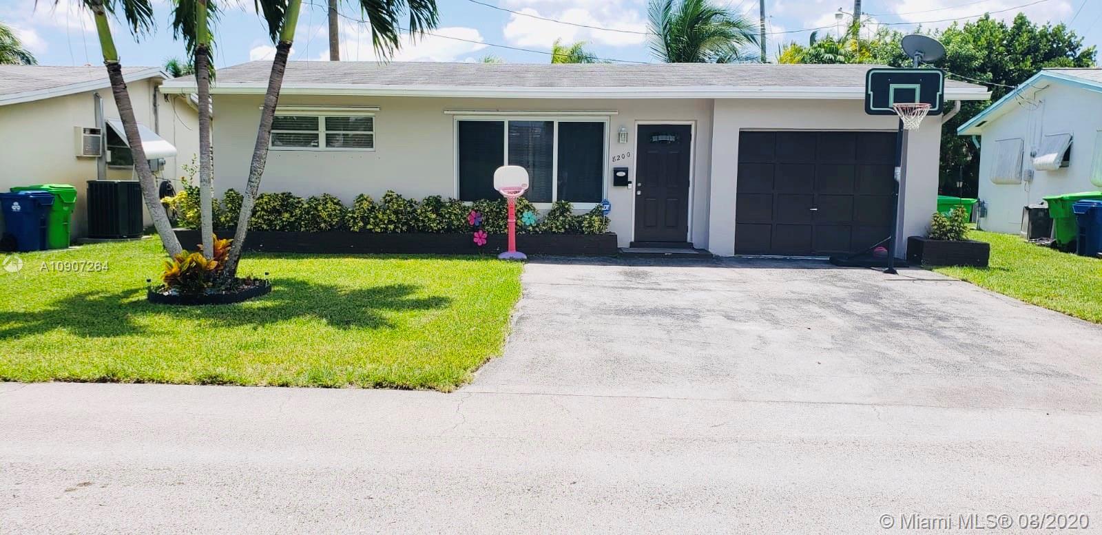 8200 NW 23rd St, Sunrise, FL 33322