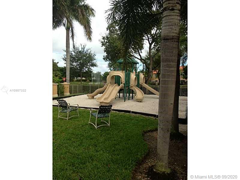 Dania Beach, FL 33312,4920 Spinnaker Dr #5003