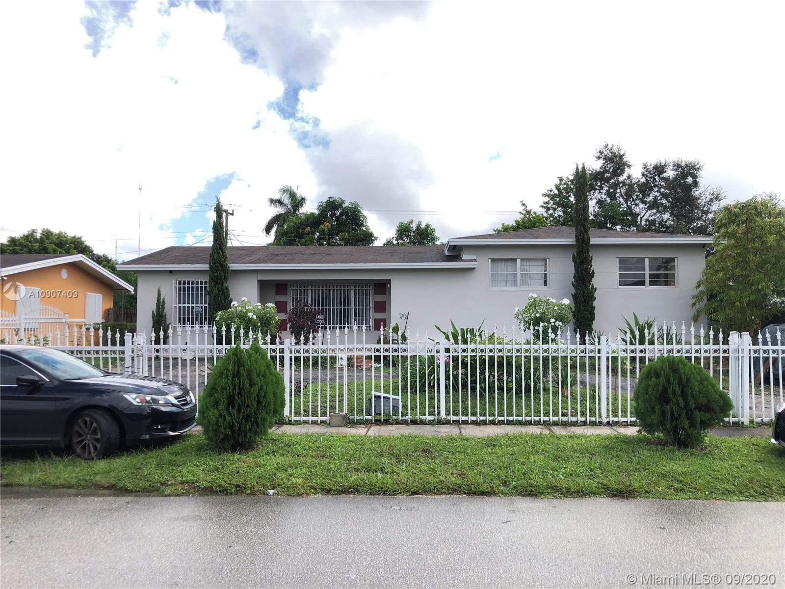 1011 NW 185th Dr, Miami Gardens, FL 33169