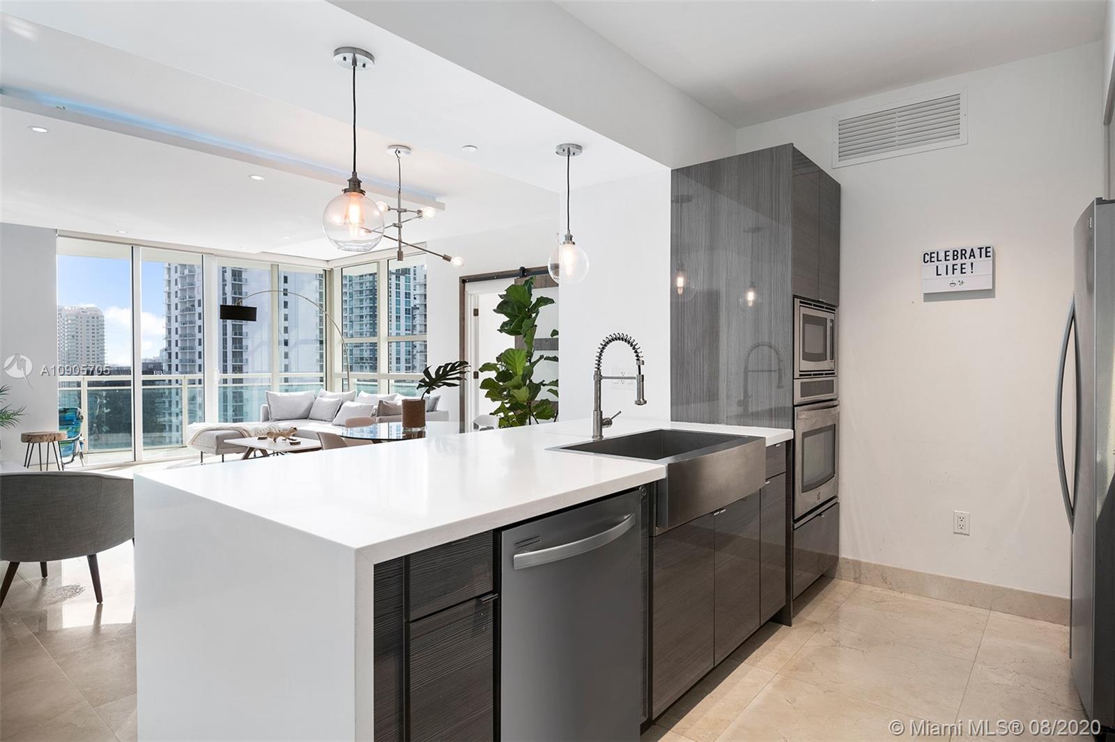 Miami, FL 33131,951 Brickell Ave #2611