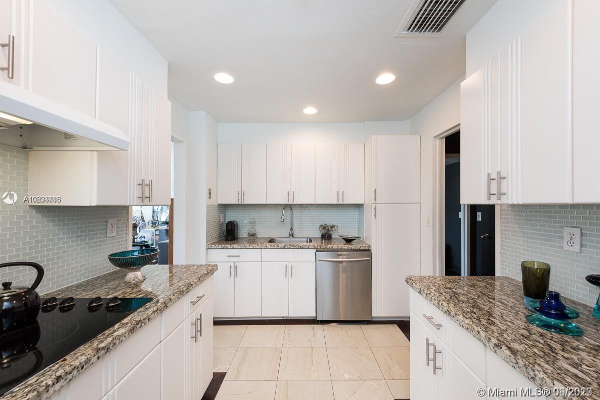 Bay Harbor Islands, FL 33154,9100 W Bay Harbor Dr #3C