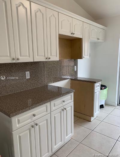 Hialeah, FL 33018,7714 W 29th Ln #201-44