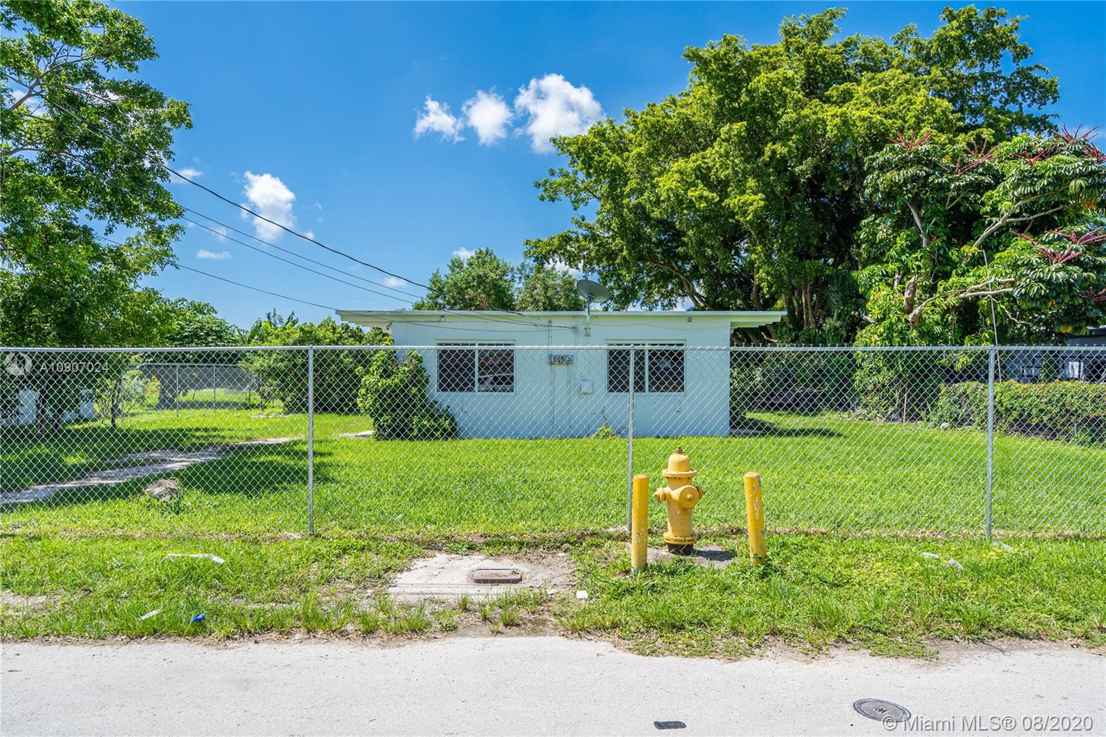 Miami, FL 33177,11760 SW 212th St