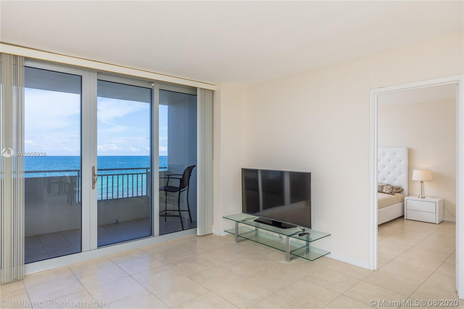 Hallandale Beach, FL 33009,3180 S Ocean Dr #714