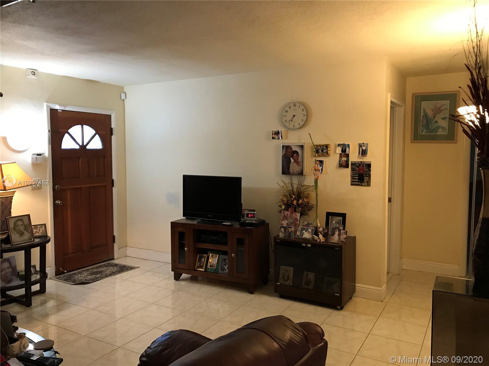 Pompano Beach, FL 33064,800 NE 33rd St