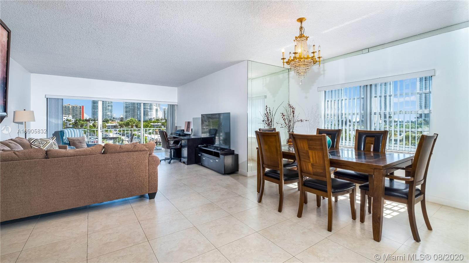 Sunny Isles Beach, FL 33160,500 Bayview Dr #331