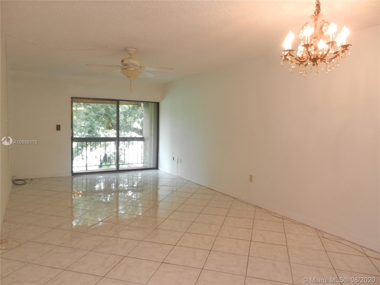 Miami Springs, FL 33166,709 Curtiss Pkwy #30