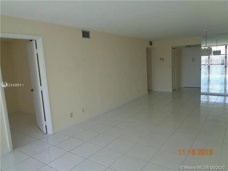 800 Parkview Dr #903, Hallandale Beach, FL 33009