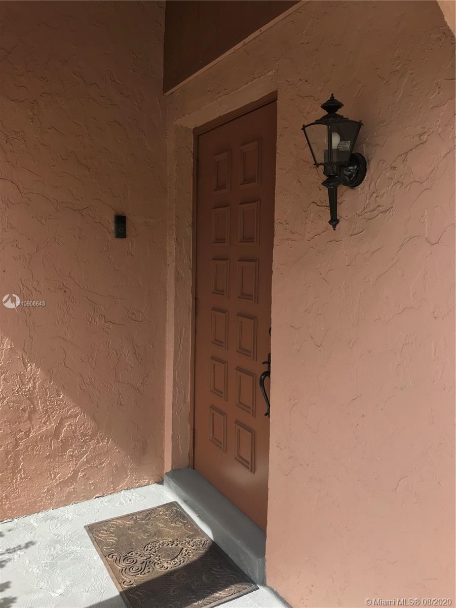 Davie, FL 33324,20 Laredo Pl #2-1