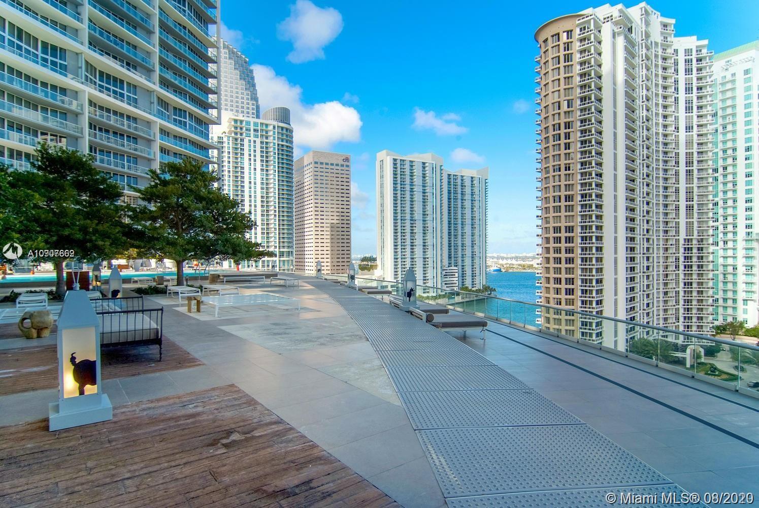 Miami, FL 33131,485 Brickell Ave #3207