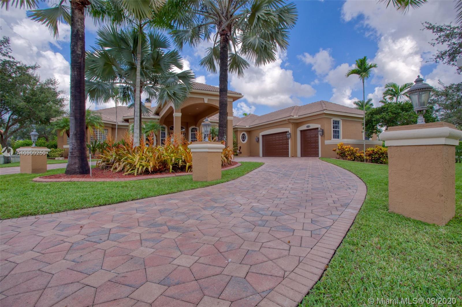 Plantation, FL 33325,891 NW 115th Ave