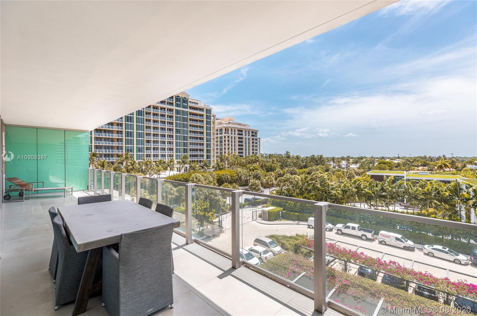 Key Biscayne, FL 33149,360 Ocean Dr #502S