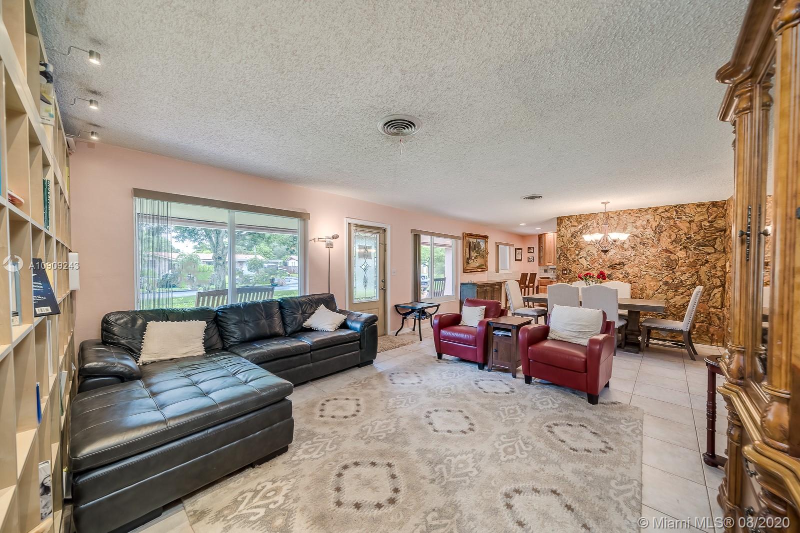 Plantation, FL 33317,5661 SW 3rd Ct