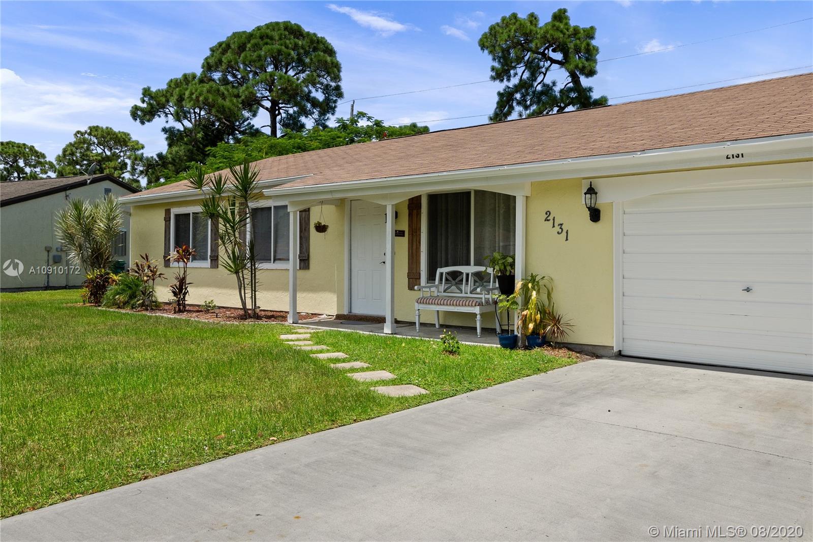 2131 SE Flagstone Ct, Port St. Lucie, FL 34952