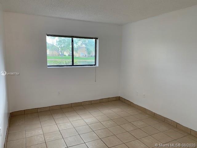 Pembroke Pines, FL 33025,200 W Palm Cir W #307