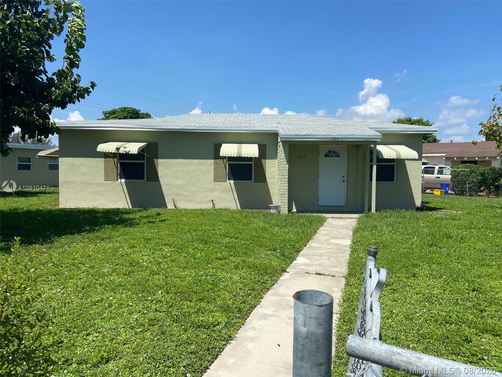 301 W 14th St, Riviera Beach, FL 33404