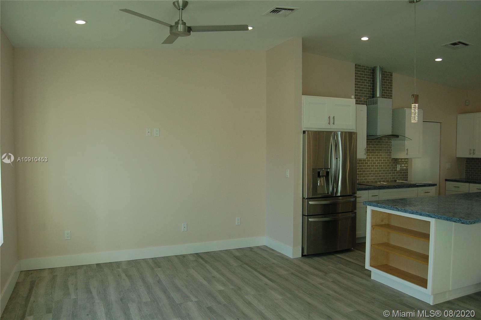Palmetto Bay, FL 33176,8861 SW 151st St
