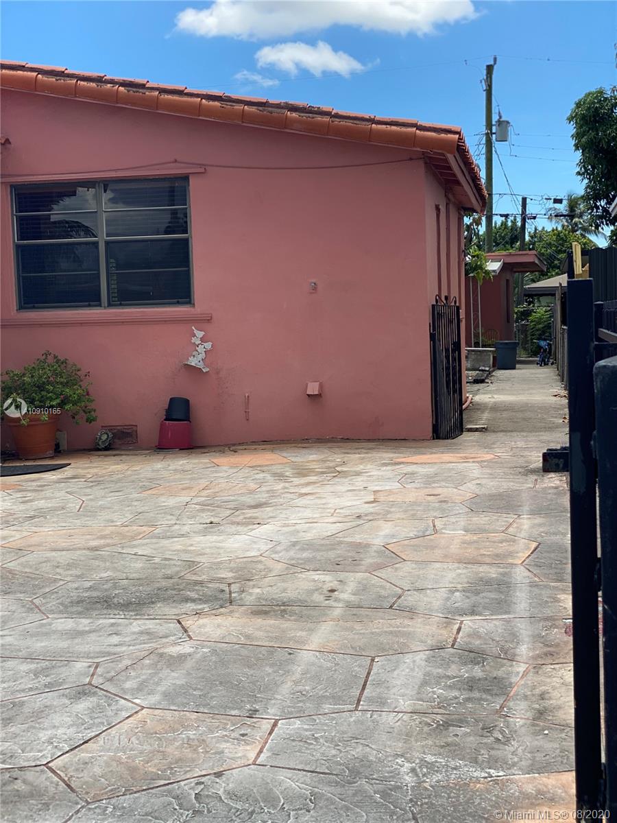 Hialeah, FL 33010,258 W 19th St