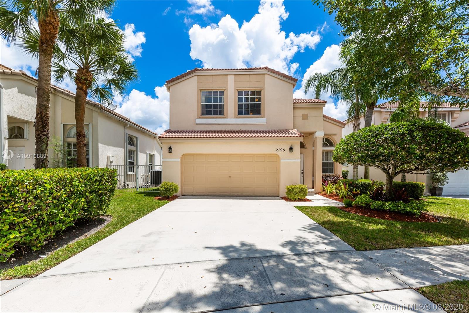 2195 NW 158th Ave, Pembroke Pines, FL 33028