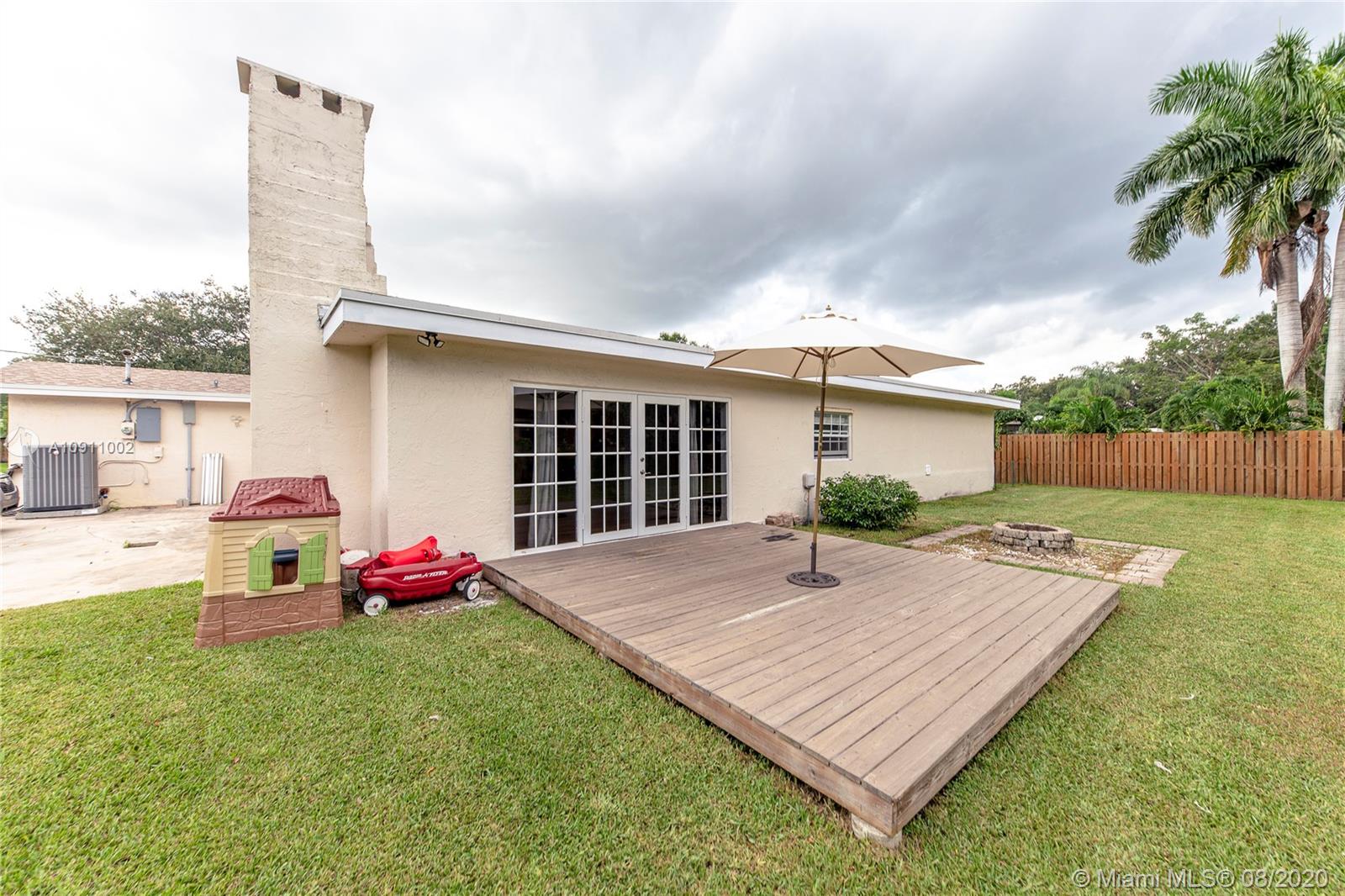 Plantation, FL 33317,740 Azalea Ct