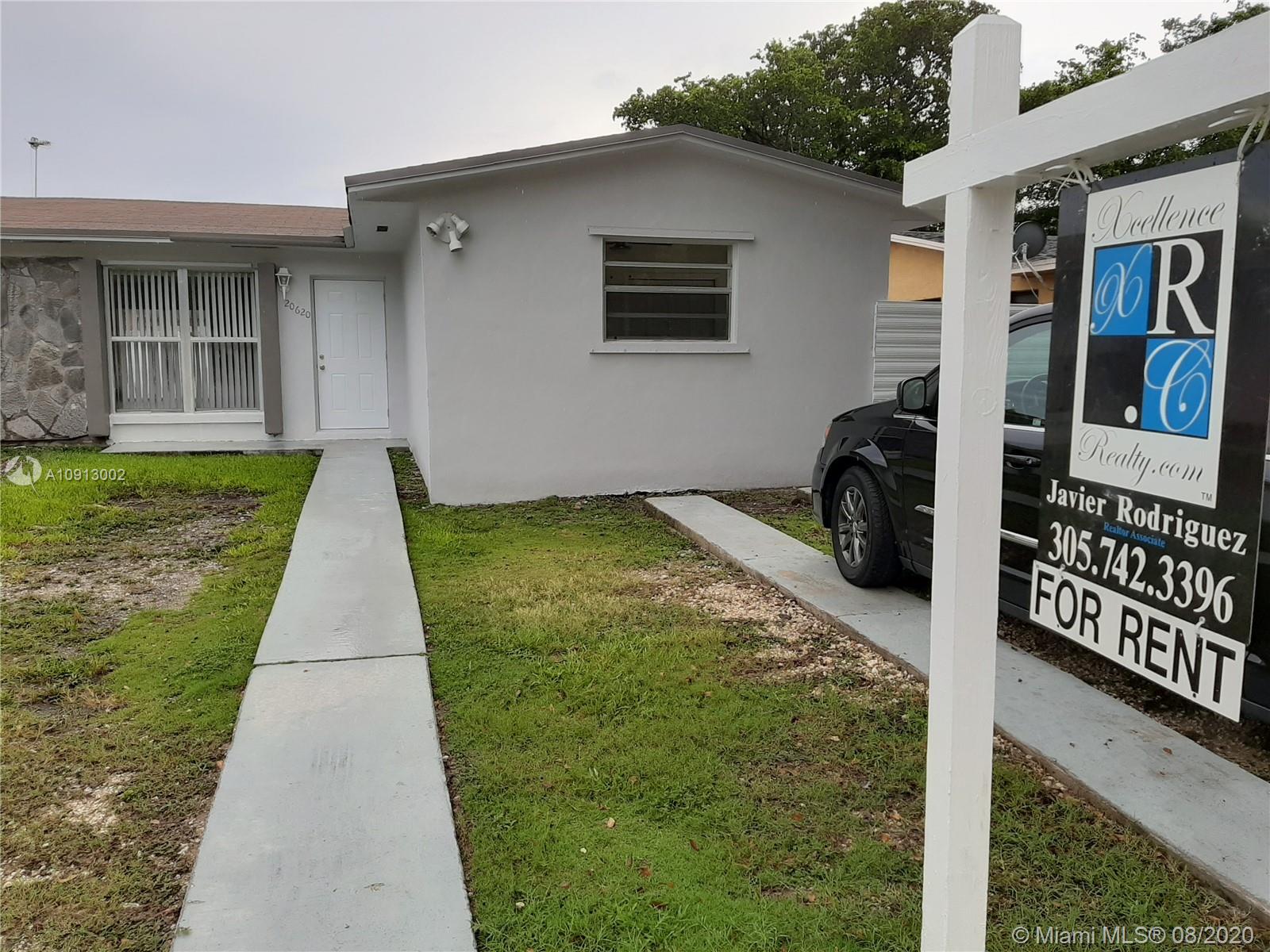 20620 Manta Dr 2, Cutler Bay, FL 33189