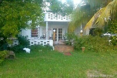 Photo 2 of 600 88th St in Surfside - MLS A10916531