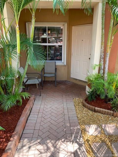 6141 NW 115th Pl #352, Doral, FL 33178