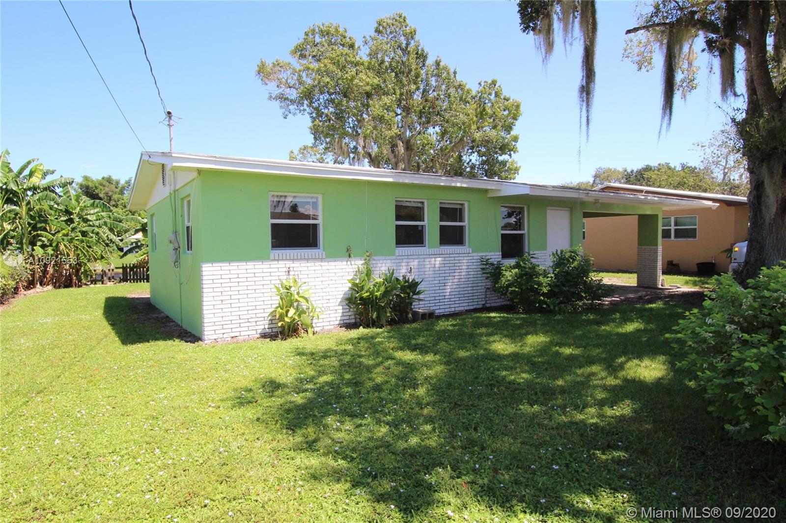 1137 4th Street, Bulkhead Ridge, FL 34974