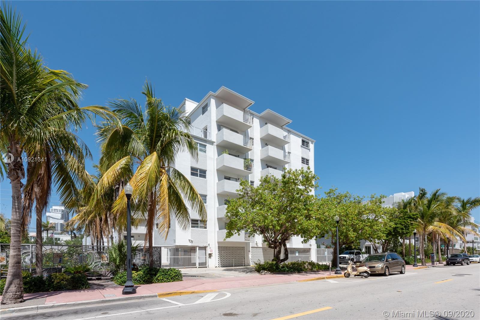 240 Collins Ave #6B, Miami Beach, FL 33139