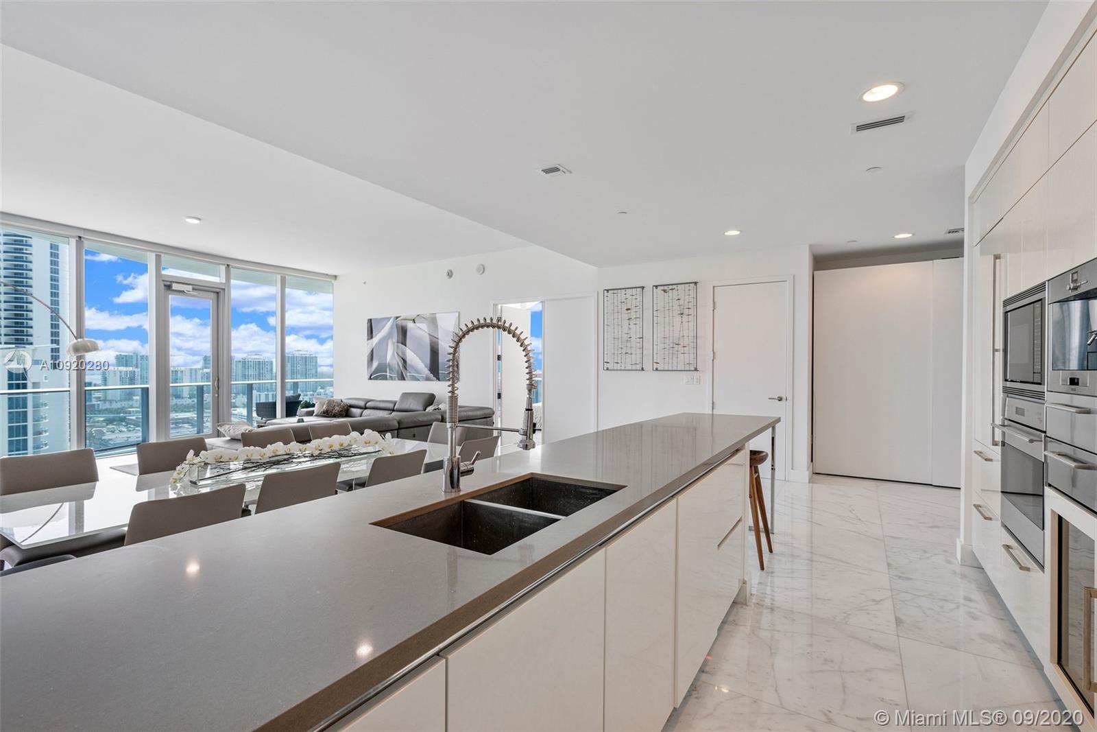 Sunny Isles Beach, FL 33160,17475 Collins Ave #1803