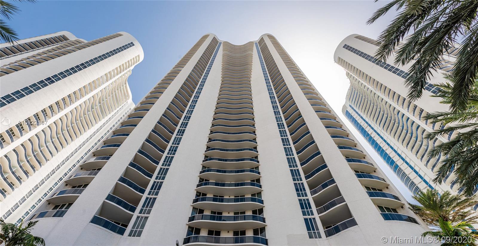 Sunny Isles Beach, FL 33160,15901 Collins Ave #3207