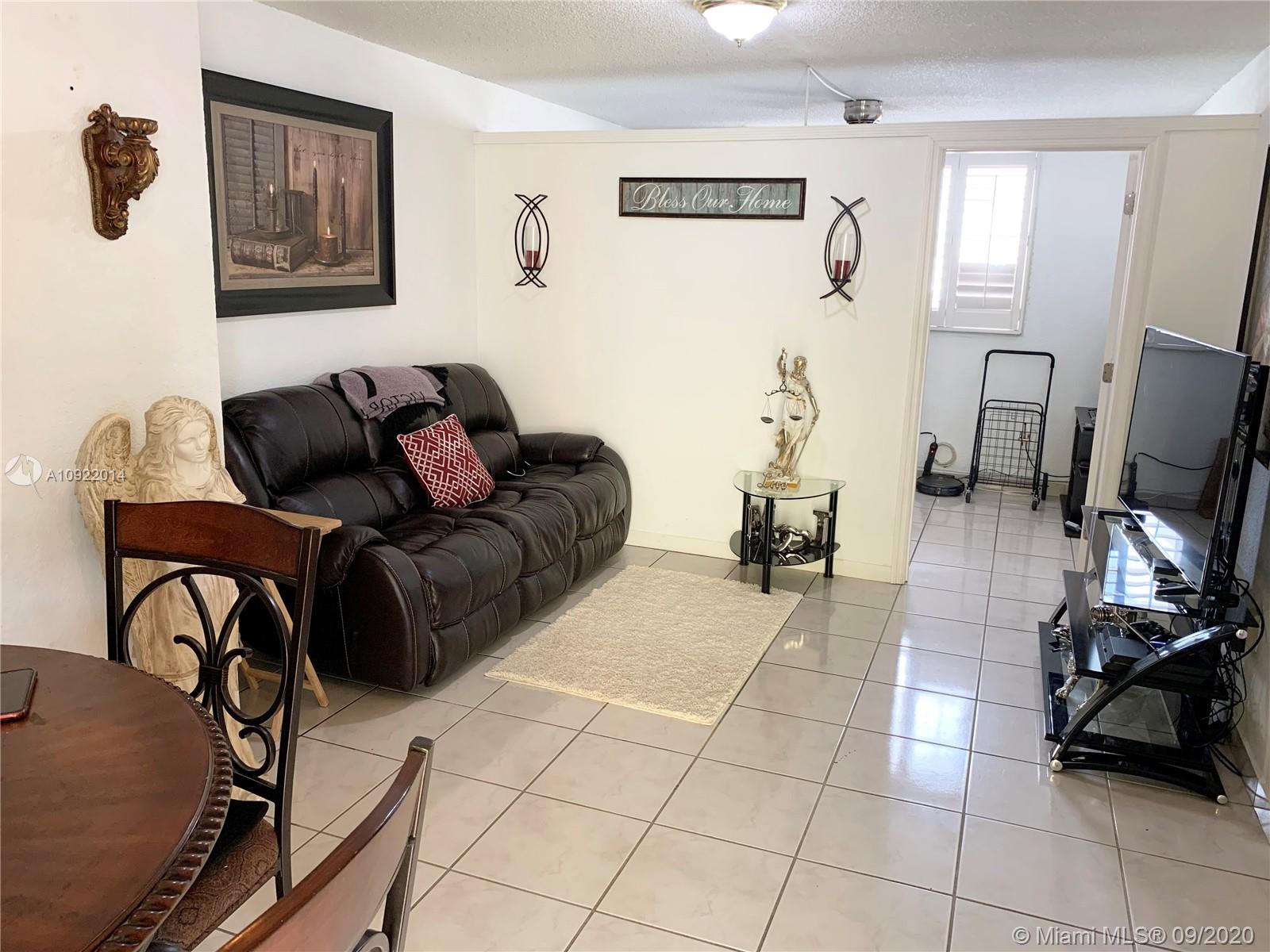 Hialeah, FL 33014,666 W 81st St #122