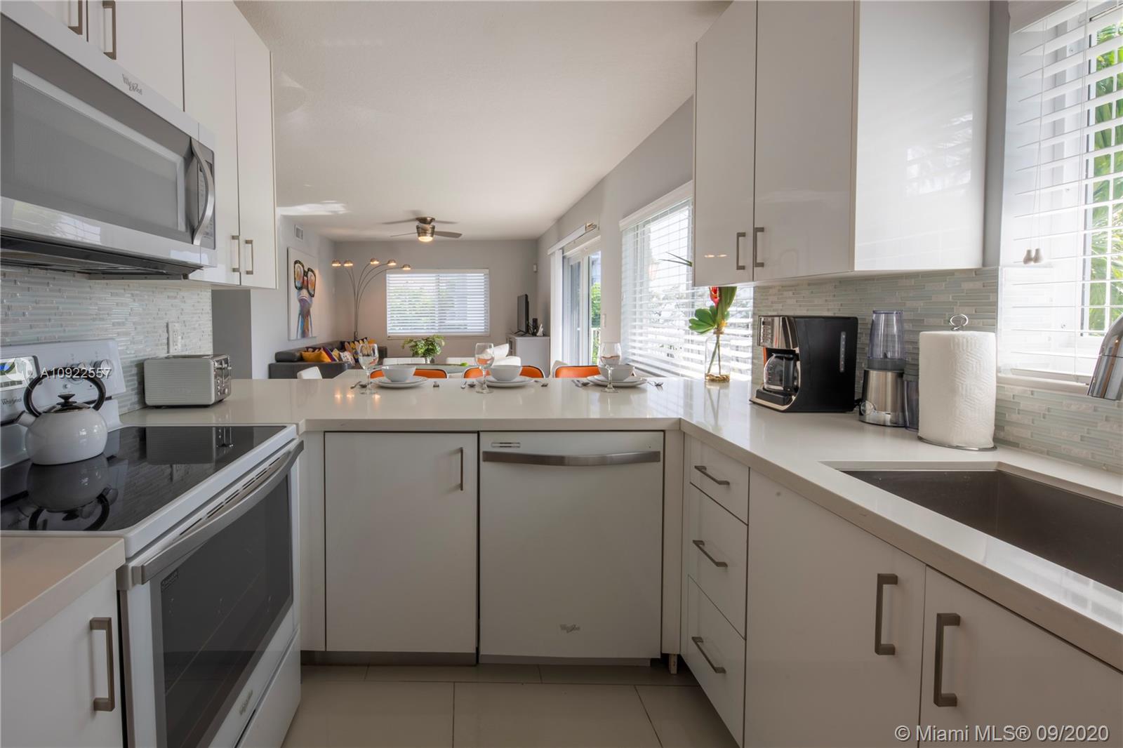 Pompano Beach, FL 33062,1705 N Riverside Dr #5