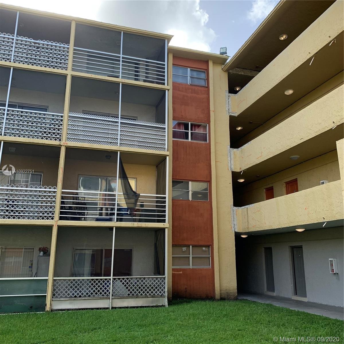 Lauderdale Lakes, FL 33311,3700 NW 21st St #203