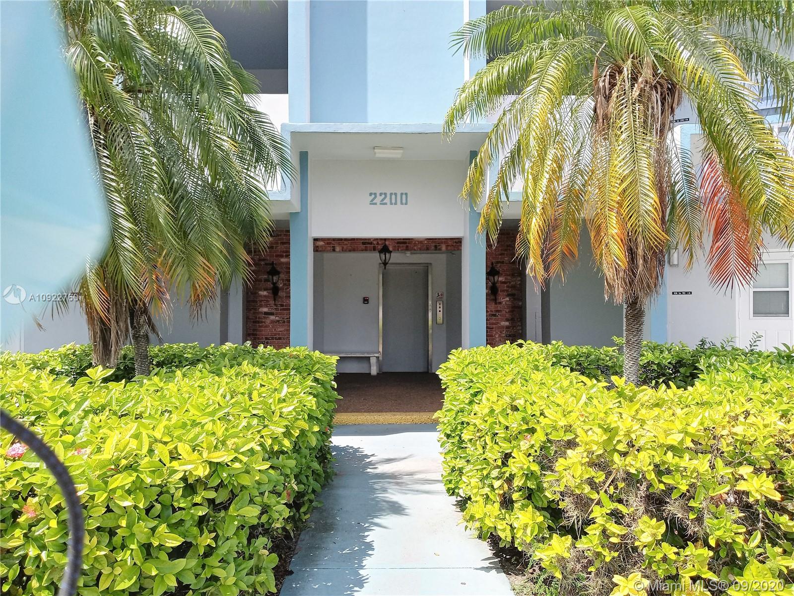 2200 Park Ln #109, Hollywood, FL 33021