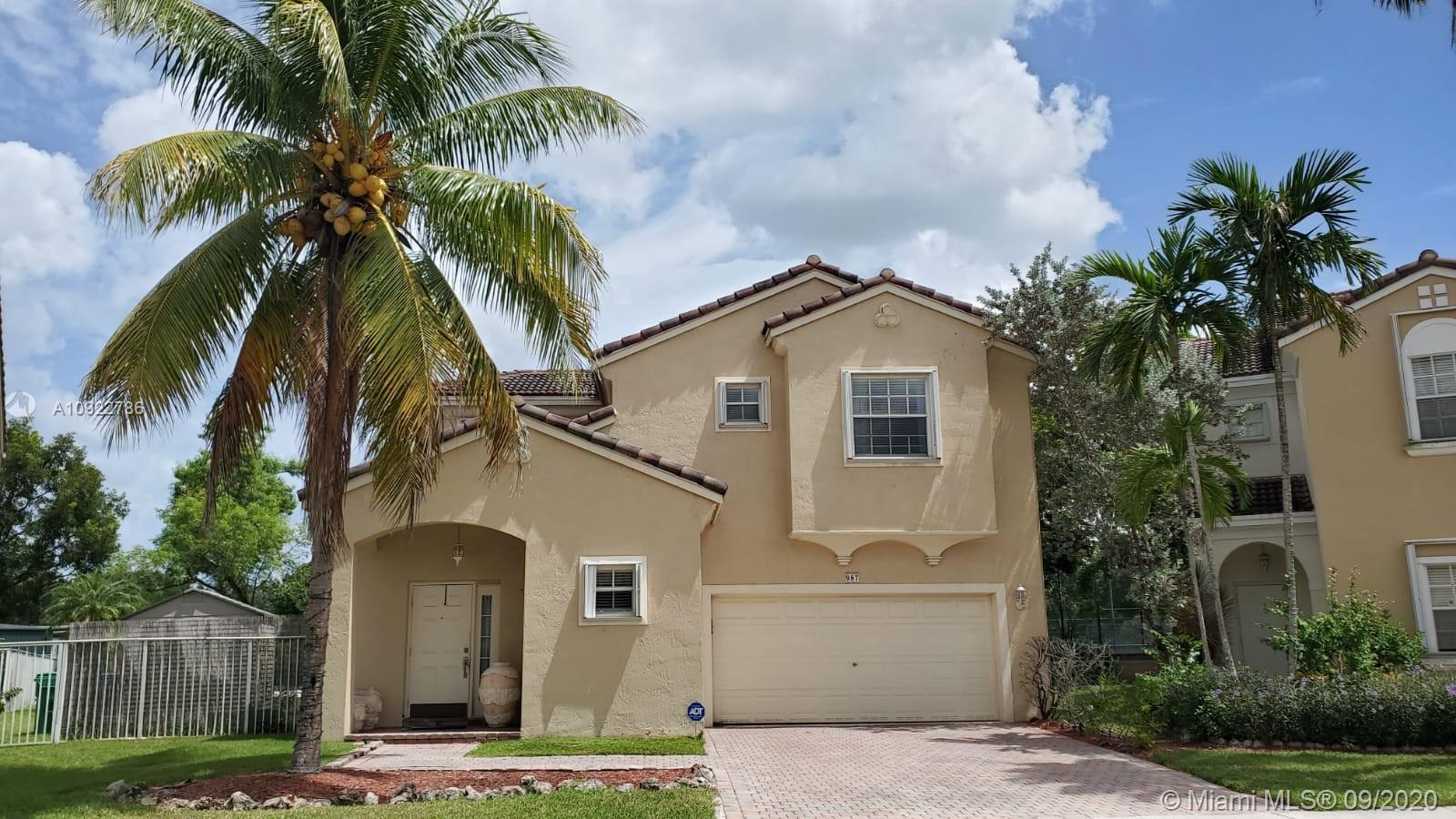 987 NW 126th Ave, Coral Springs, FL 33071