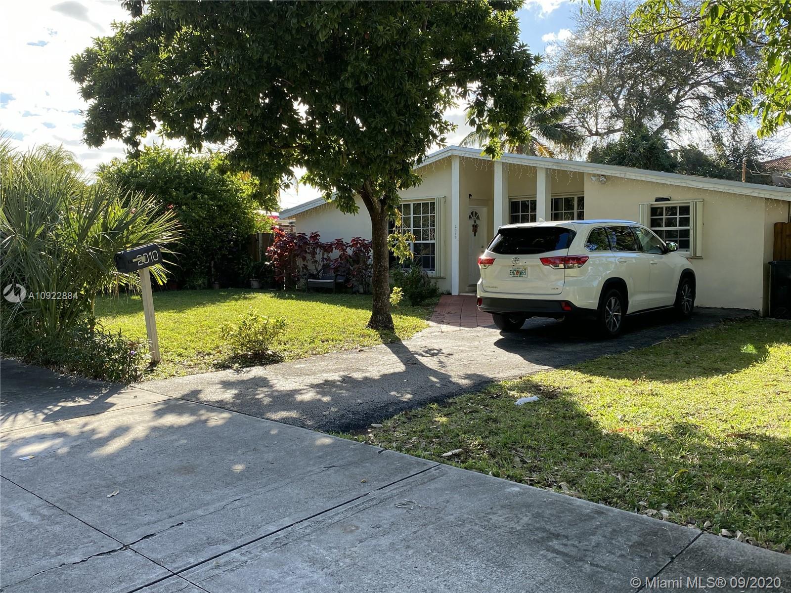 2010 NE 171st St, North Miami Beach, FL 33162