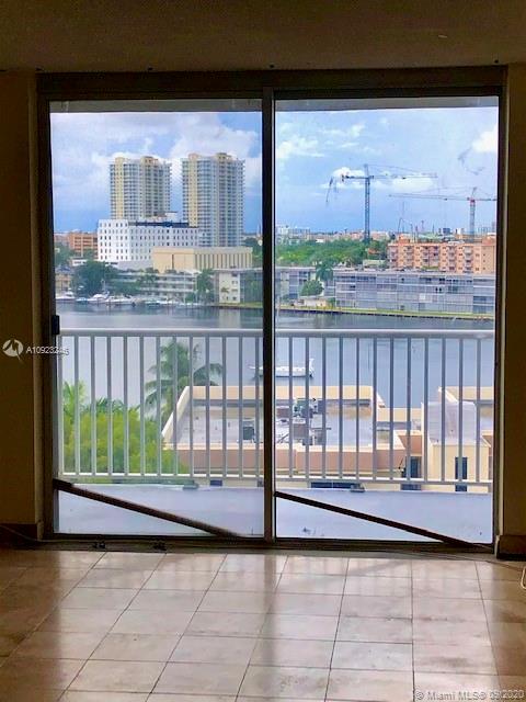 Hallandale Beach, FL 33009,137 E Golden Isles Dr #908