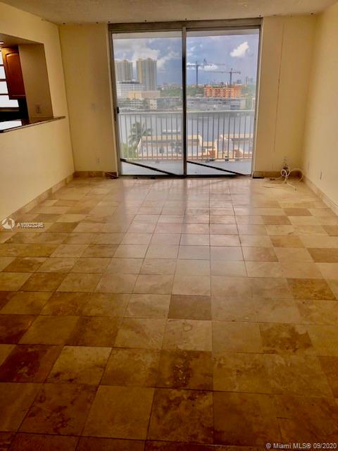 Hallandale Beach, FL 33009,137 E Golden Isles Dr #908