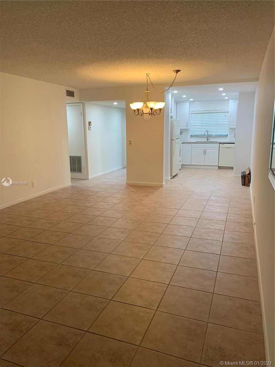 Sunrise, FL 33322,9681 Sunrise Lakes Blvd #203