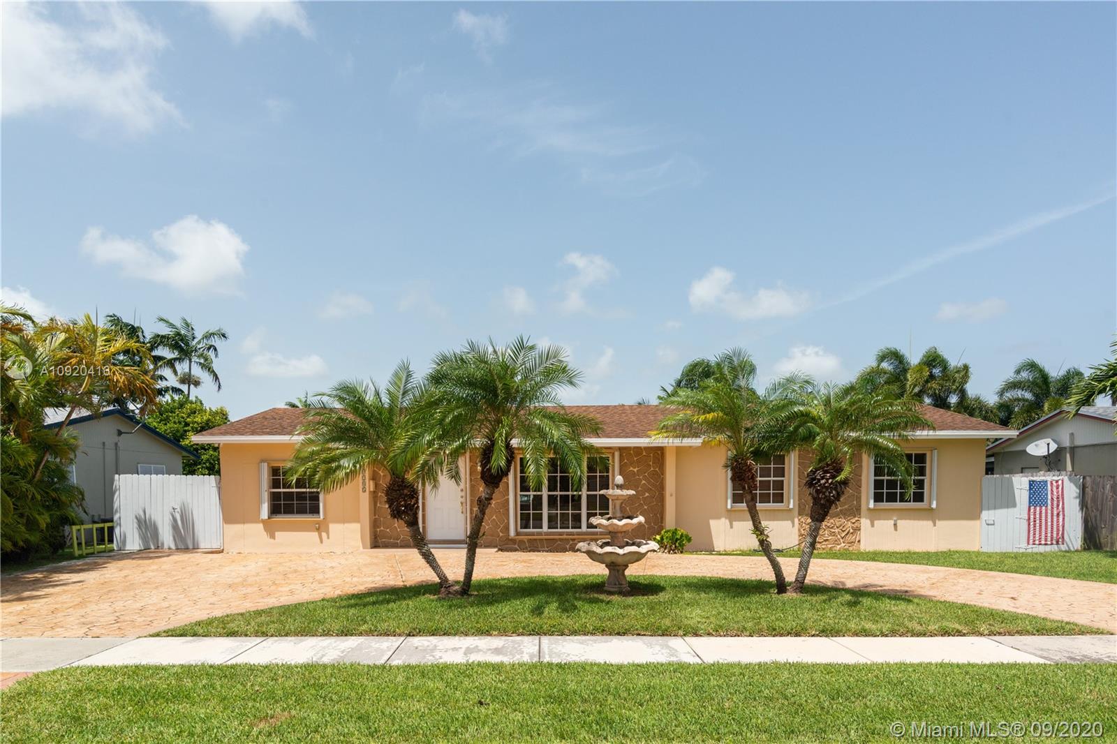 9285 SW 185th Ter, Cutler Bay, FL 33157