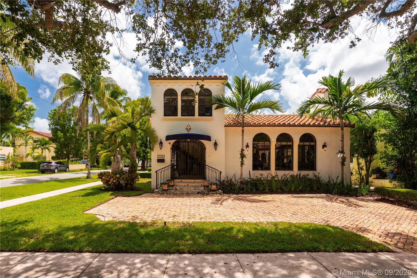 Coral Gables, FL 33134,700 Navarre Ave