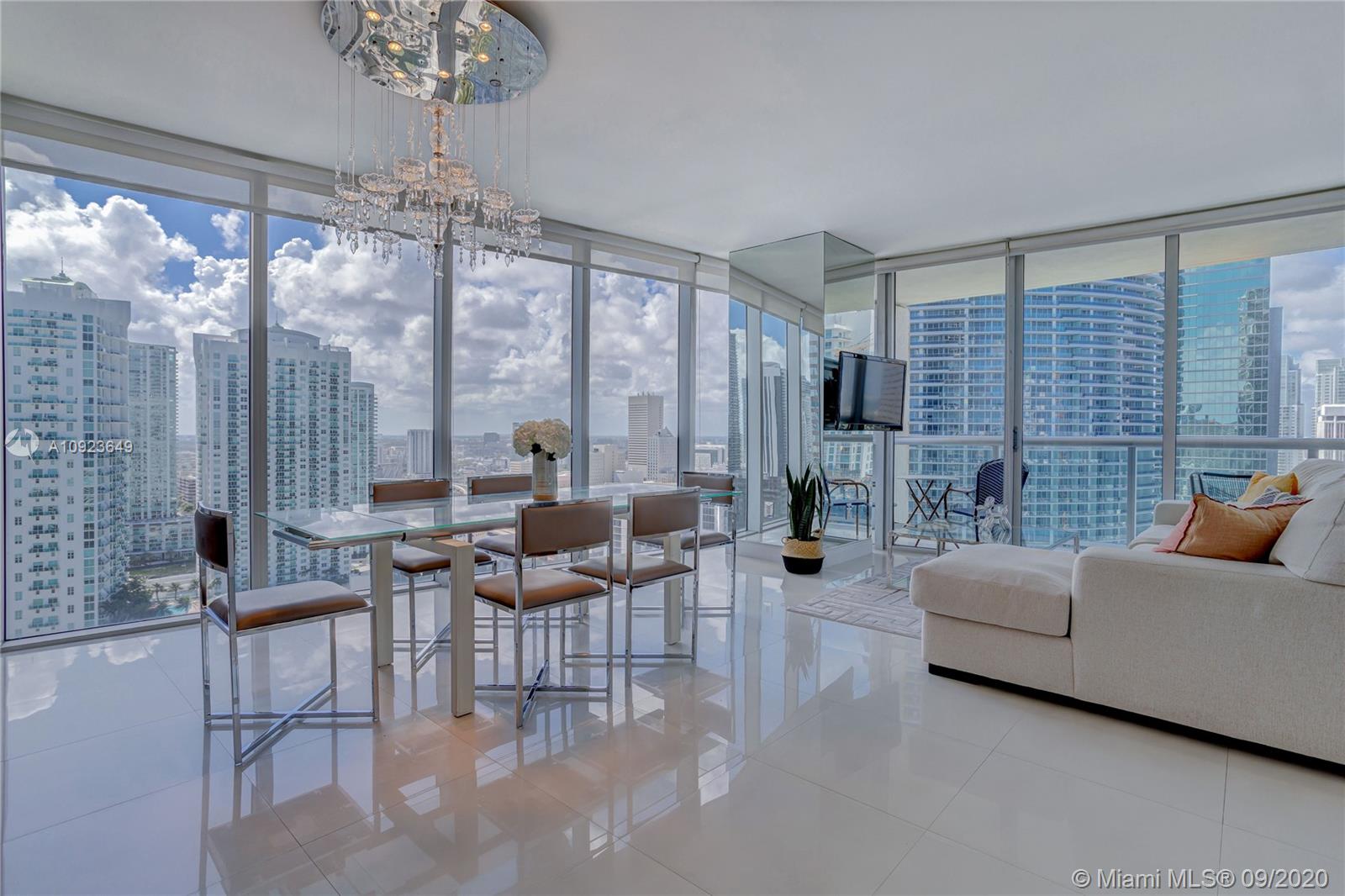 475 Brickell Ave #3015, Miami, FL 33131