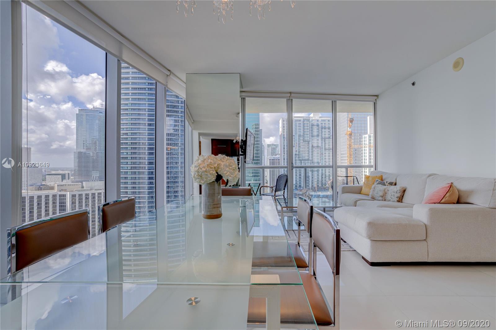 Miami, FL 33131,475 Brickell Ave #3015