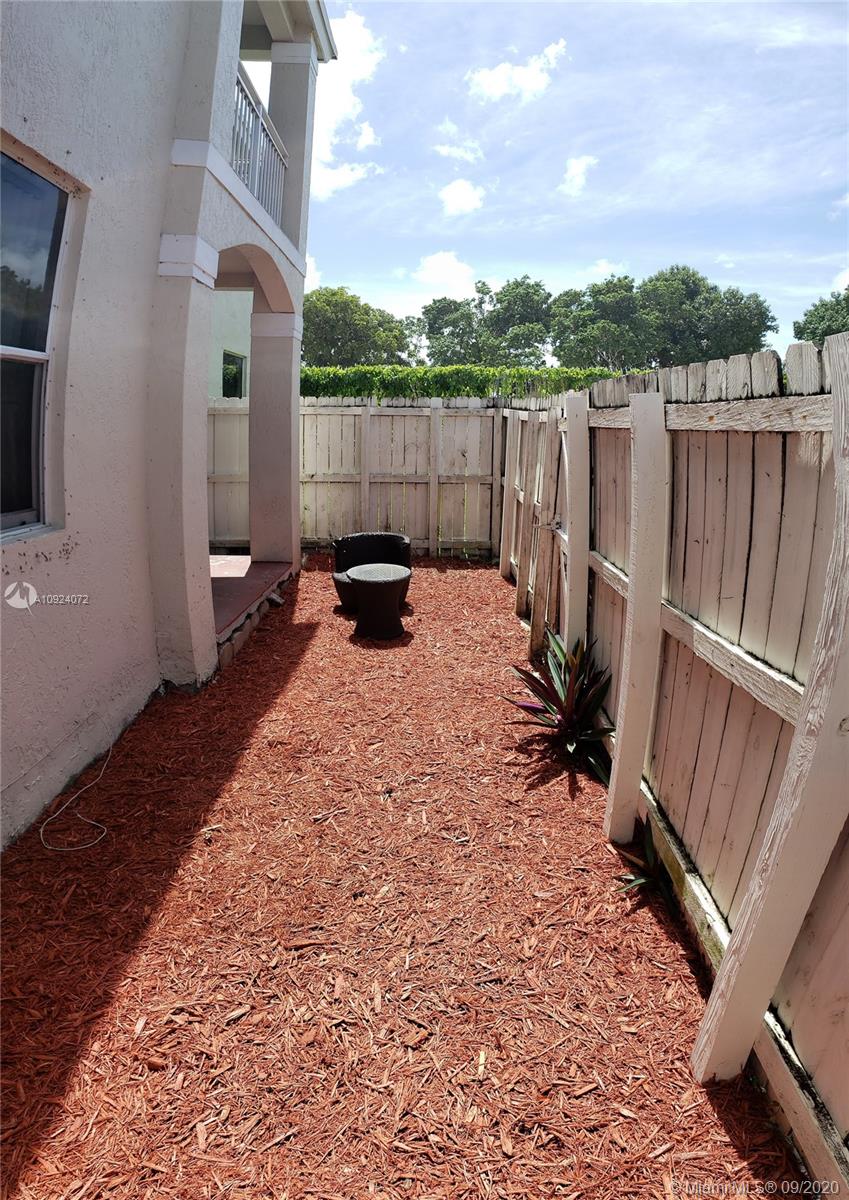 Miami, FL 33179,860 NE 212th Ter