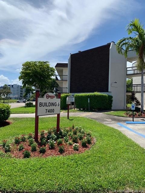 7400 NW 17th St #305, Plantation, FL 33313