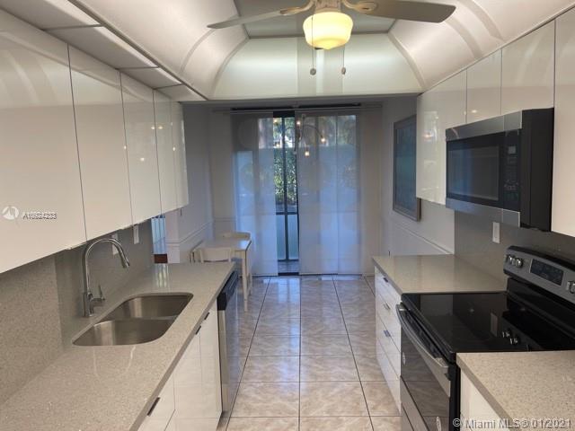 1460 Sheridan St #1D, Hollywood, FL 33020